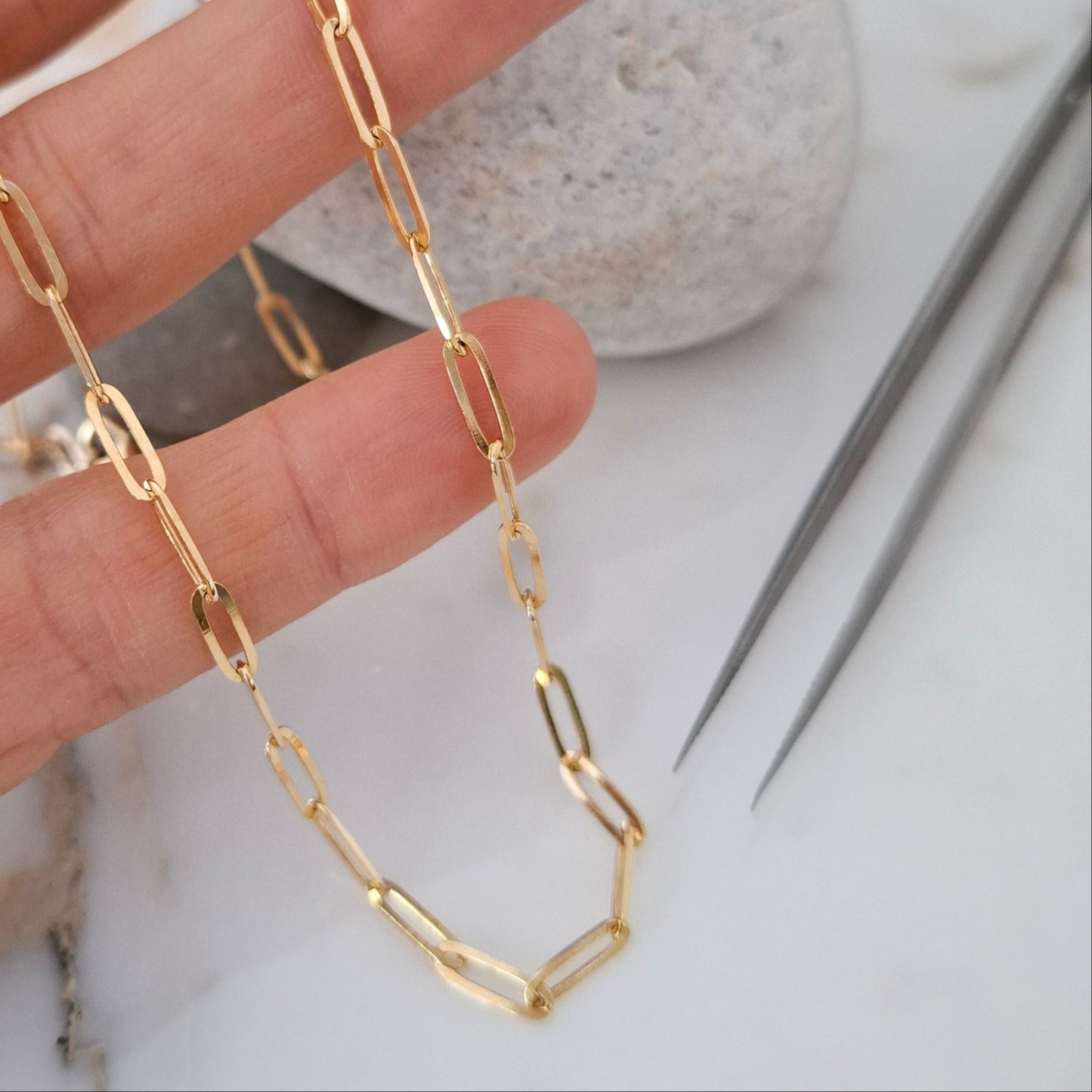 Bold 9ct Gold Paperclip Bracelet