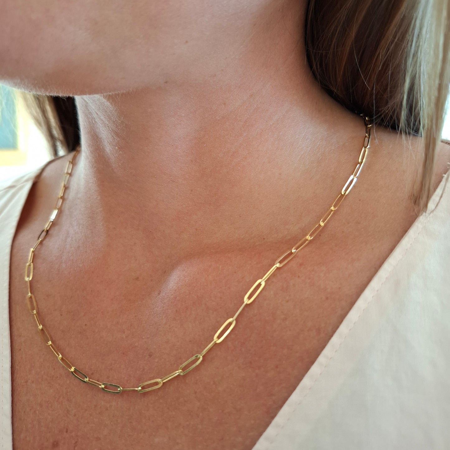 Bold 9ct Gold Paperclip Chain