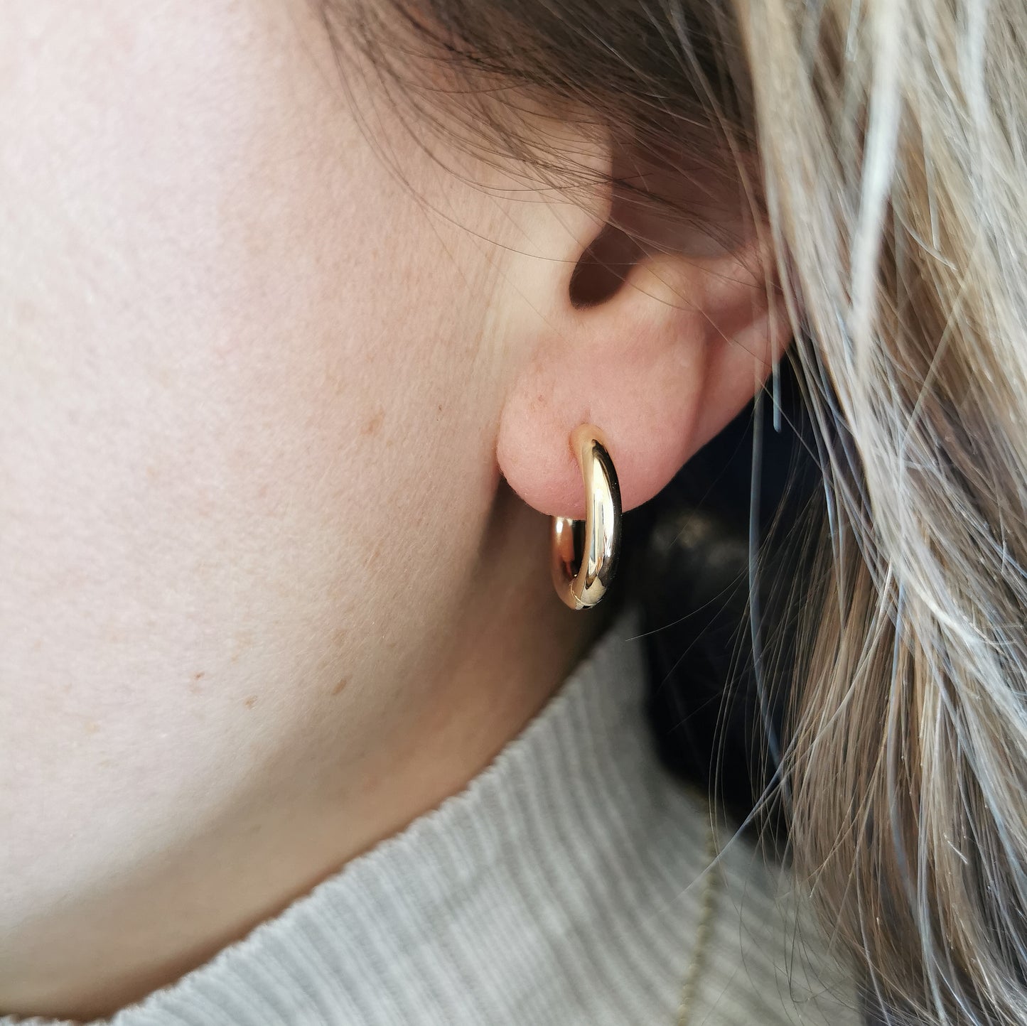 9ct Gold Chunky Huggie Hoops