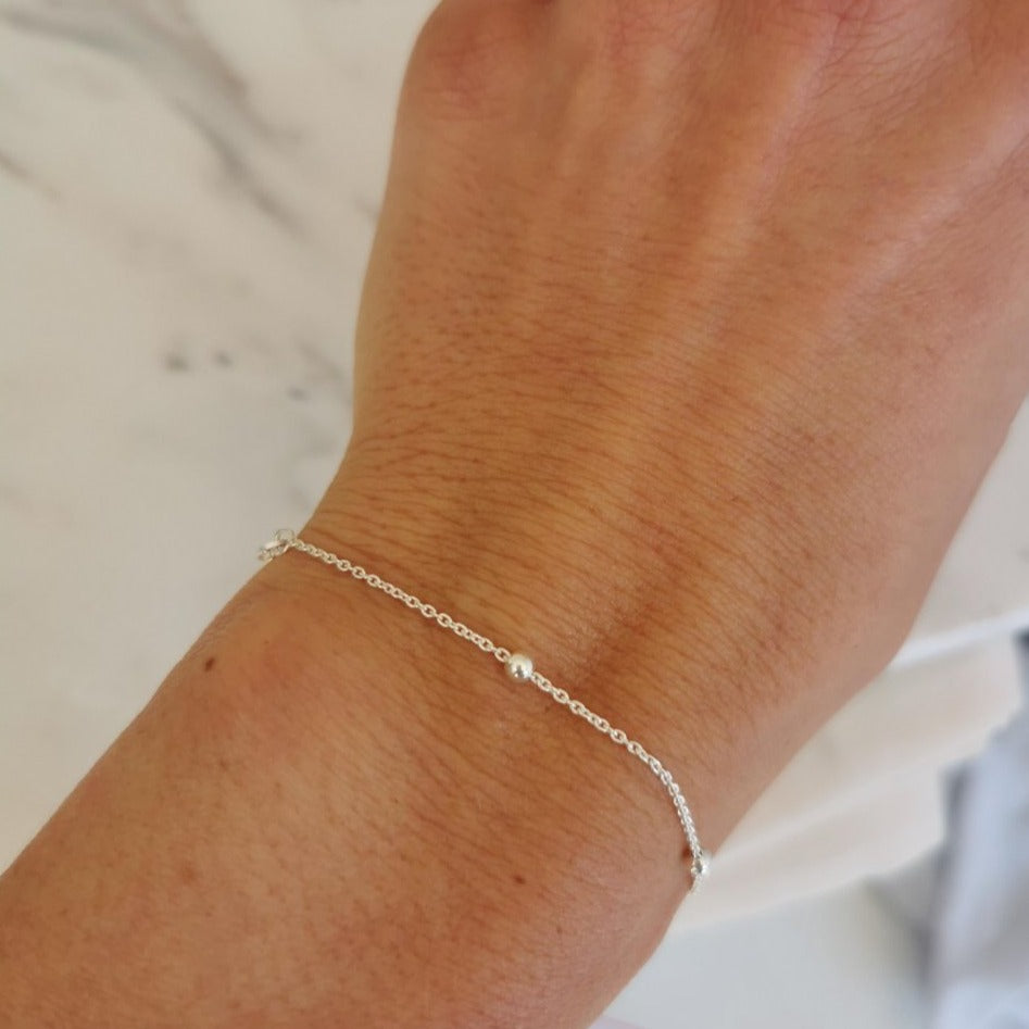 Dainty Silver Beaded Bracelet