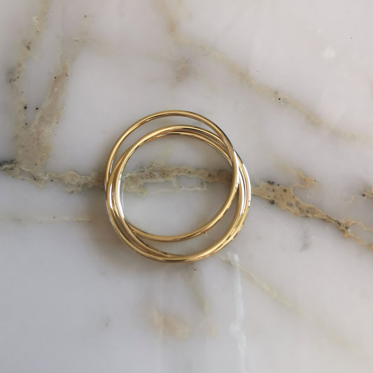 Dainty Gold Interlinked Ring