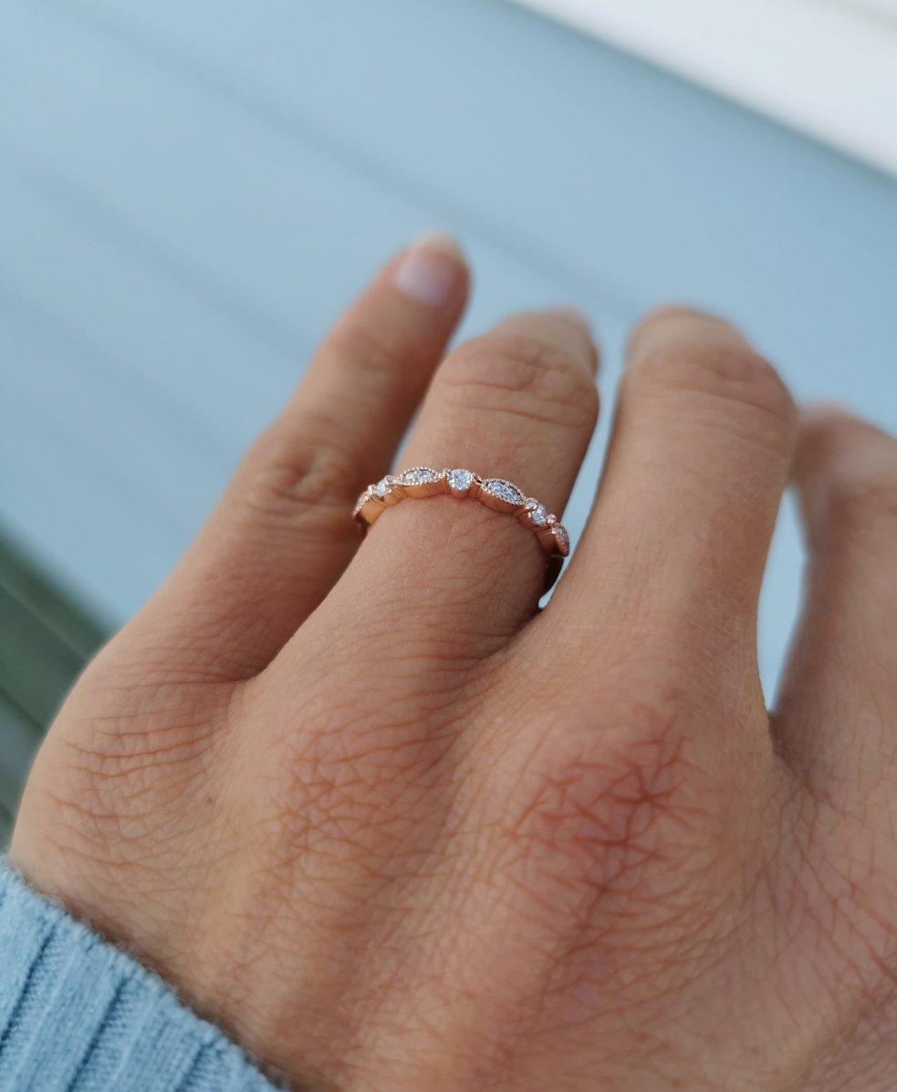 9ct Vintage Lace Diamond Band - Elegant and Timeless