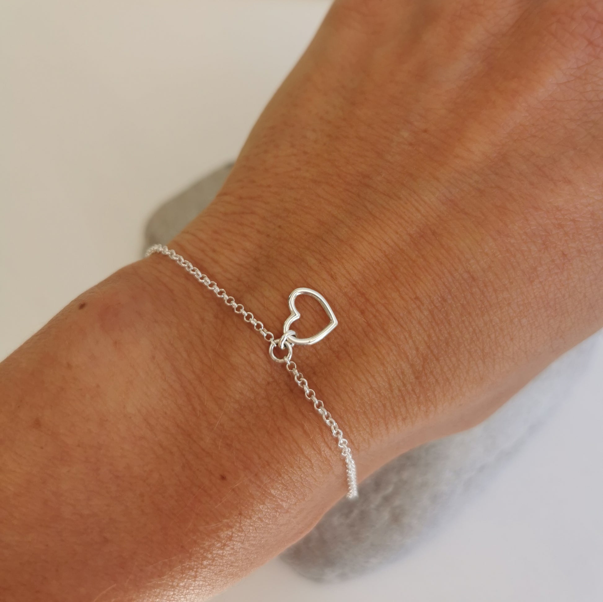 Delicate Silver Bracelet with Open Heart Chain in the centre