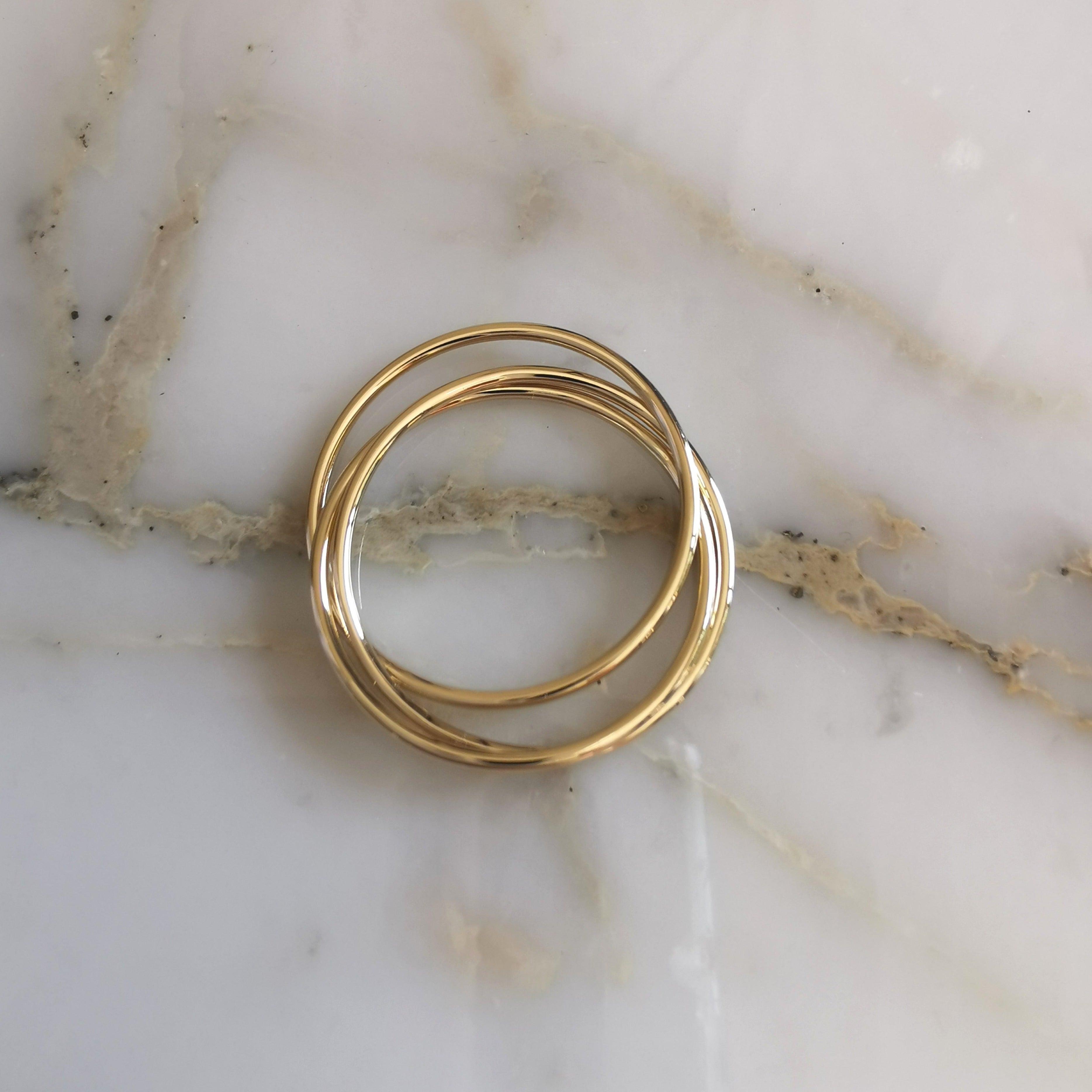 Dainty Gold Interlinked Ring – La Mae Jewellery